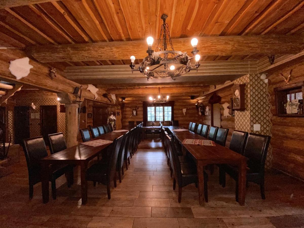 Koliba U Rytiera Villa Zvolen Buitenkant foto