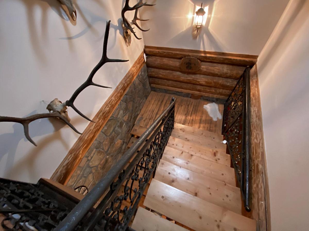 Koliba U Rytiera Villa Zvolen Buitenkant foto